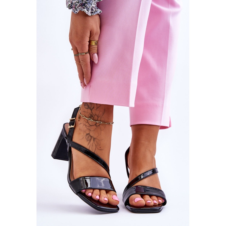 Damlackerade sandaler på klack Svart Carrie 1