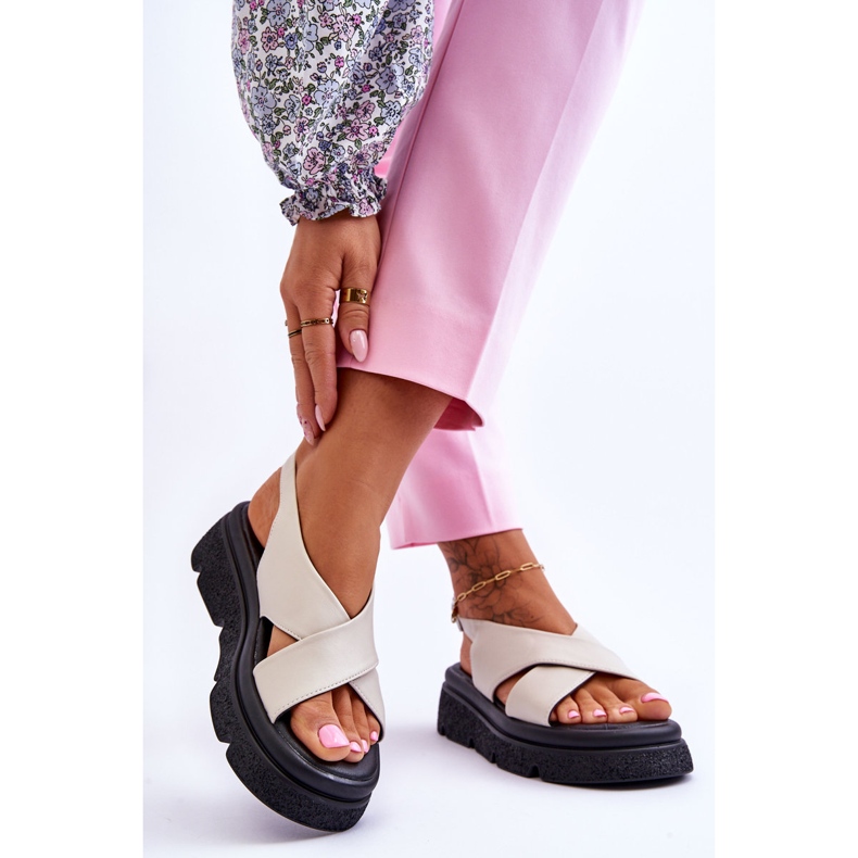 PE1 Fashionabla beige Chester Platform Sandaler 2