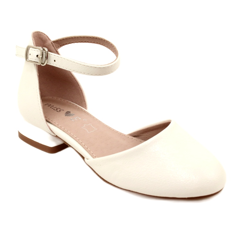 Evento Vita ballerinor, Mission Communion Sandals 1