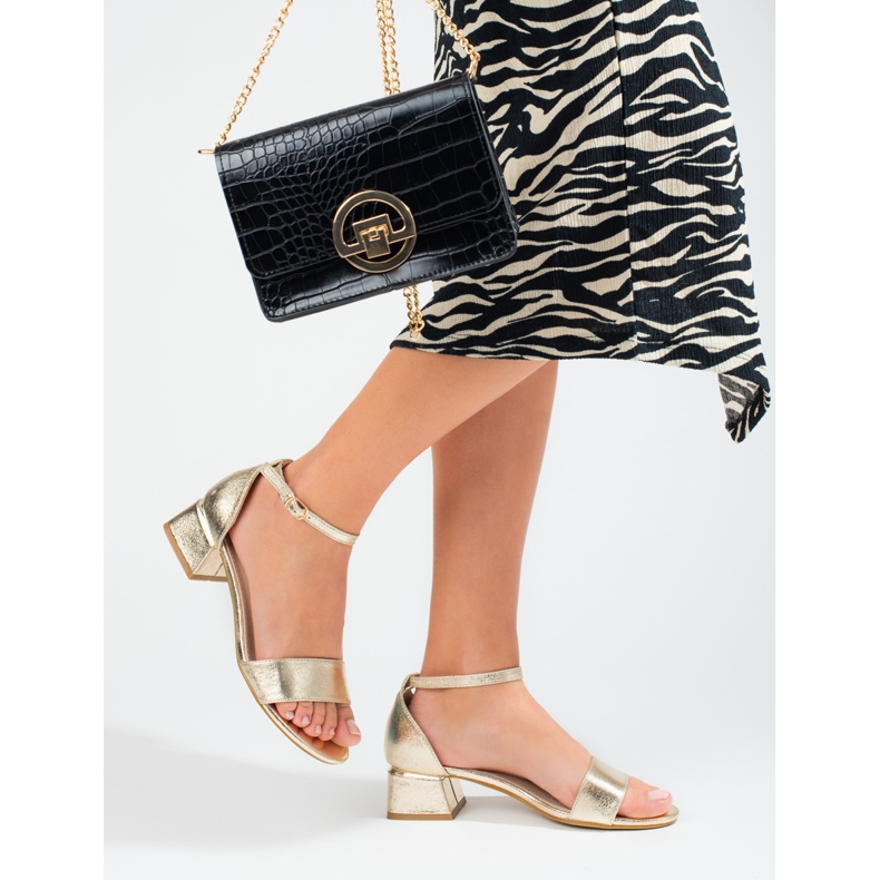 Shelovet sandaler med låg klack för kvinnor gyllene 2