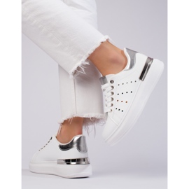 Shelovet vita sneakers med tjocka sulor 1