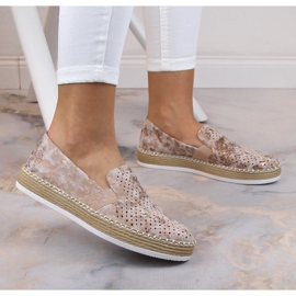Bekväma kvinnor genombrutna rosa guld slip-on skor Rieker L7852-31 gyllene 1