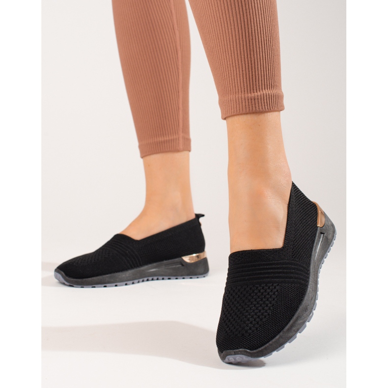 Shelovet svarta genombrutna sneakers för kvinnor 1