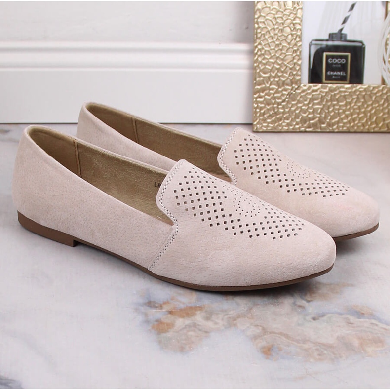 Lädermocka bekväma slip-on skor beige S.Barski LR29515 2