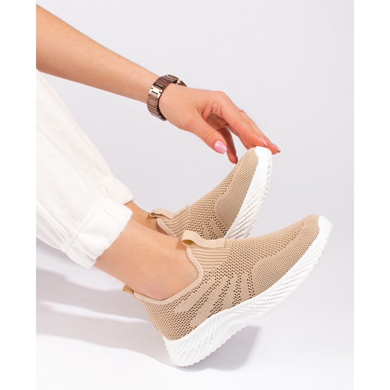Shelovet kvinnors genombrutna sportskor beige 1