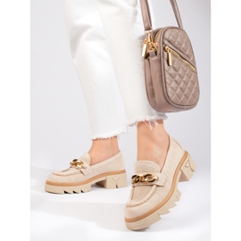 Shelovet loafers i mocka med kedja ljus beige 1