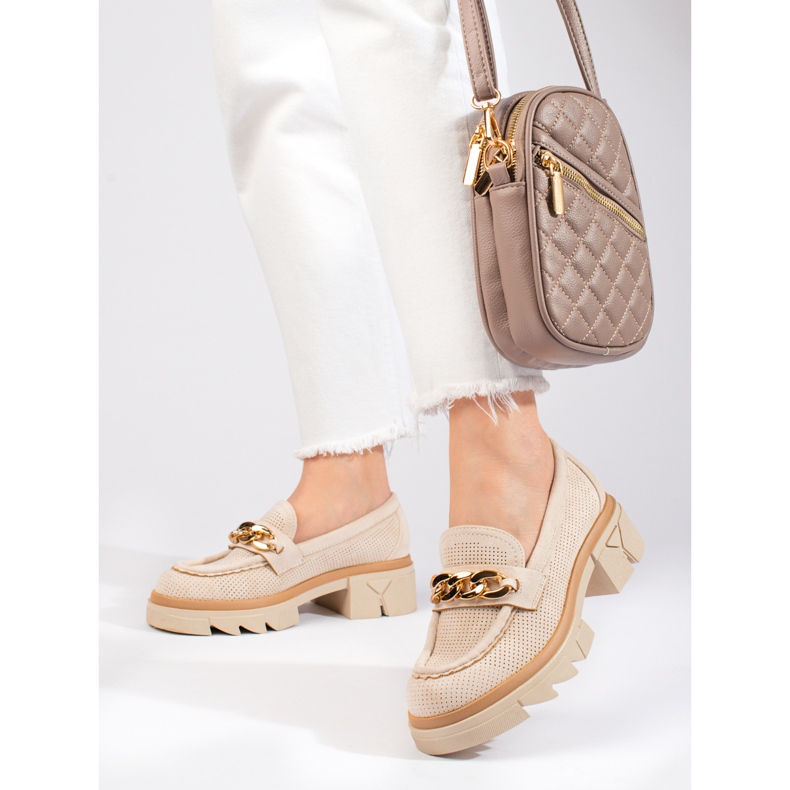 Shelovet loafers i mocka med kedja ljus beige 1