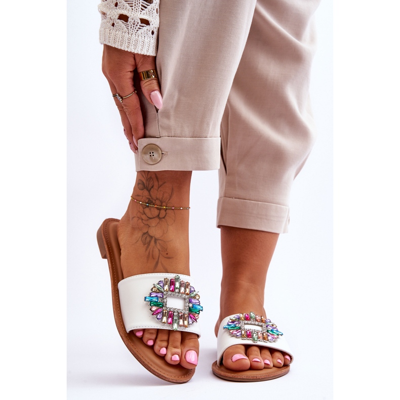 PE1 Moderiktiga sandaler för kvinnor med dekoration Vit Halsey 1