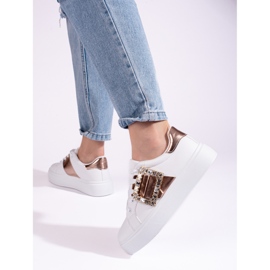 Vita damsneakers med gyllene Shelovet-inlägg 2