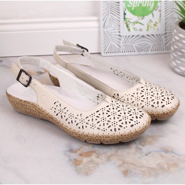 Skinnbekväma genombrutna sandaler beige Rieker 44861-60 1