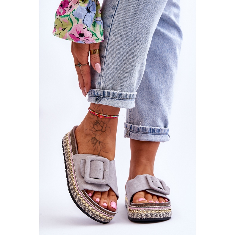 Damsandaler På En Dekorerad Plattform Grå Joyce 1