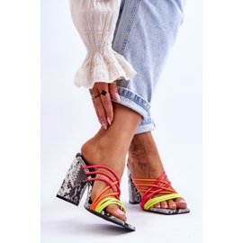 Högklackade tofflor med ormband Neon Beckie svart 2