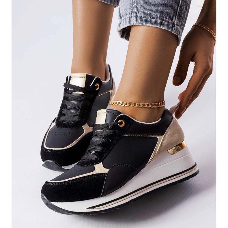 Svarta wedge sneakers från Harvé 1