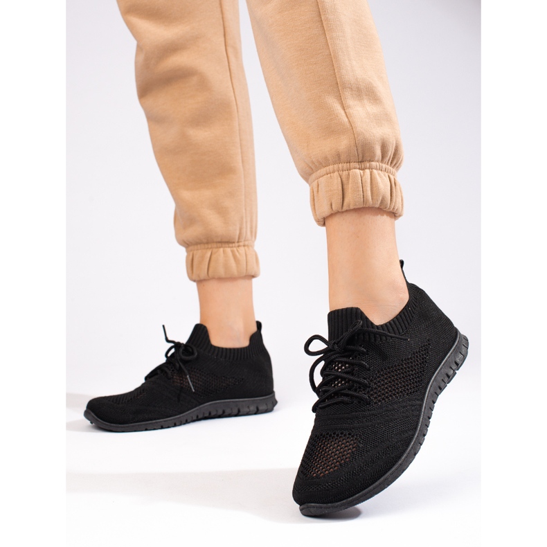 W. Potocki Lätt genombrutna damsportskor Potocki svarta 1