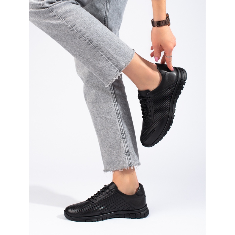 Svarta sportskor i läder från T.Sokolski 1