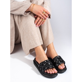 Svarta tofflor på en tjock Shelovet-plattform 1