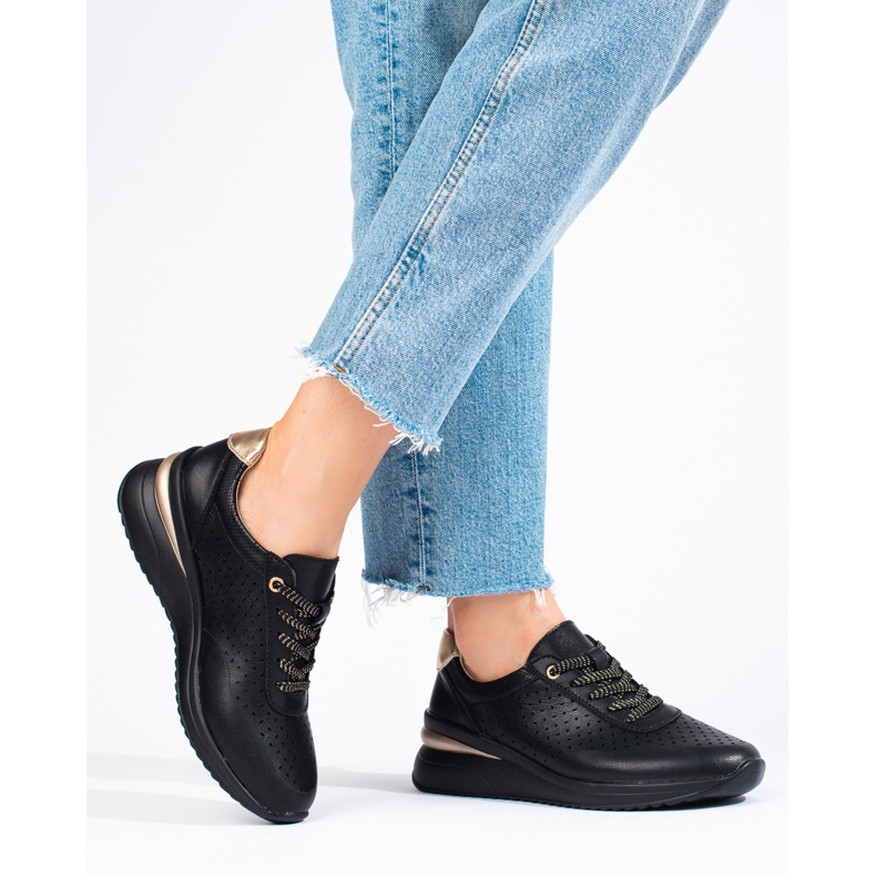 Shelovet genombrutna kilskor i läder svart 1