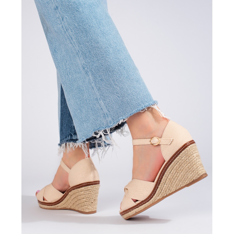 Beige espadrillesandaler från Shelovet 2