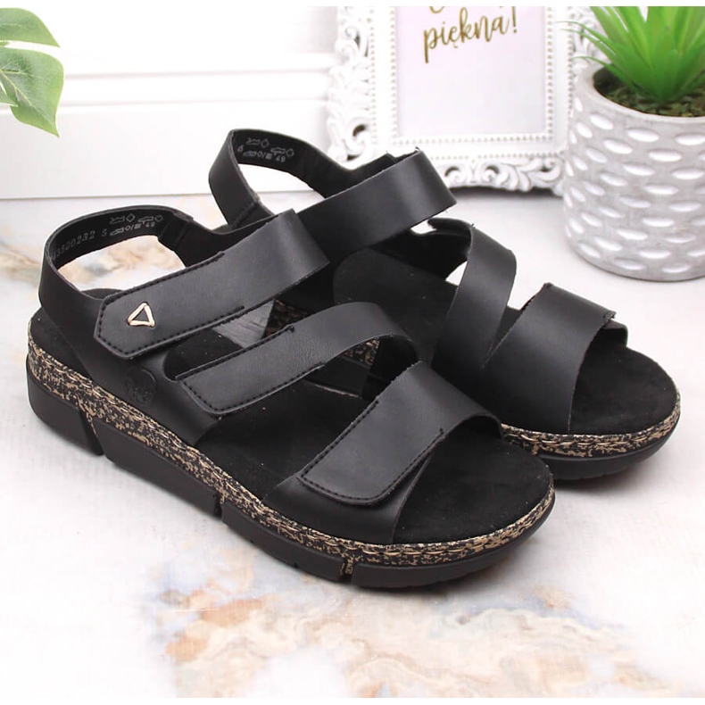 Bekväma damsandaler på en svart kardborreplattform Rieker V2301-00 2