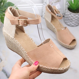 Espadrillor för kvinnor eVento 4576 kilsandaler beige 1