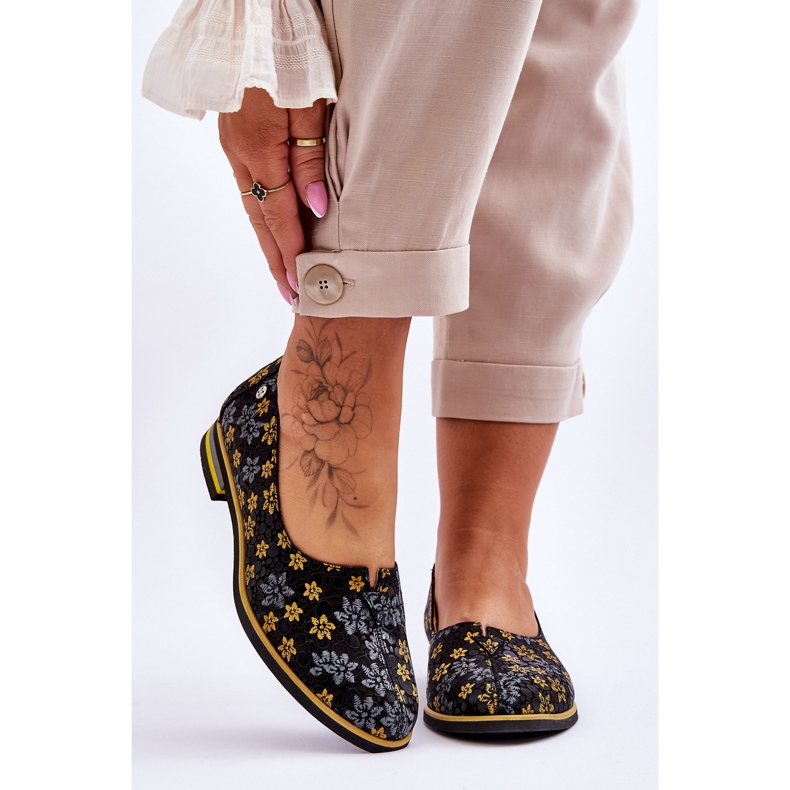 Läderskor Maciejka Gula Blommor 05035-38 Svart 1
