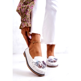 Evento Dam läder loafers med fransar Vita Laressa 1