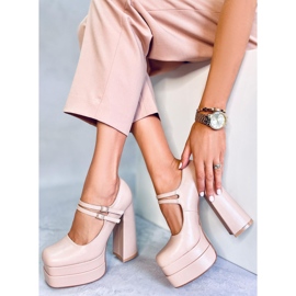 Loit Beige spannmålsplattformspumpar 1