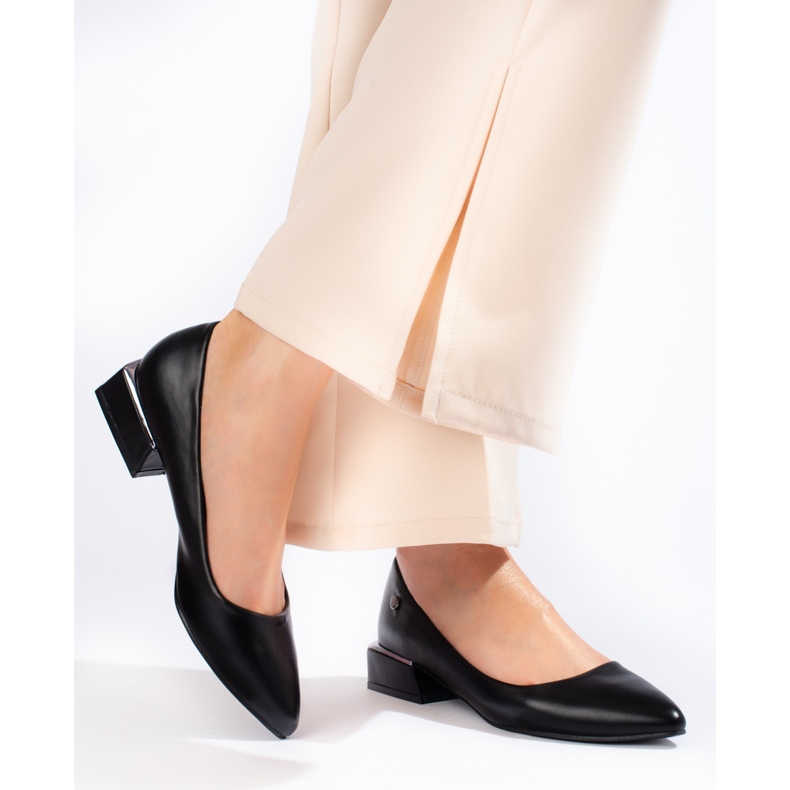 Vincezas lågklackade balettkläder för kvinnor i svart 1