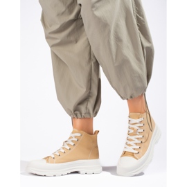 Höga beige sneakers med snörning för kvinnor på Shelovet-plattformen mångfärgad 1