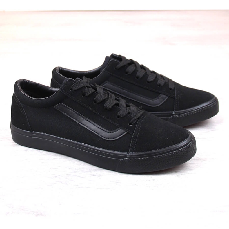 Atletico svarta låga sneakers i textil 1