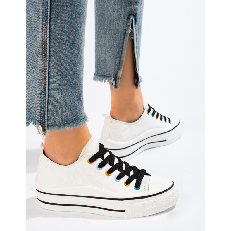 Damsneakers på plattformen Shelovet vit 2