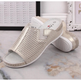 S.Barski Damtofflor i skinn på en gyllene kil S. Barski 2