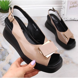 Lackade damsandaler Jezzi SA209-4 beige 1