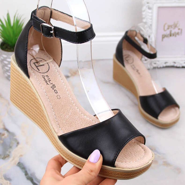 Skinnbekväma damsandaler svarta Filippo DS4507 1