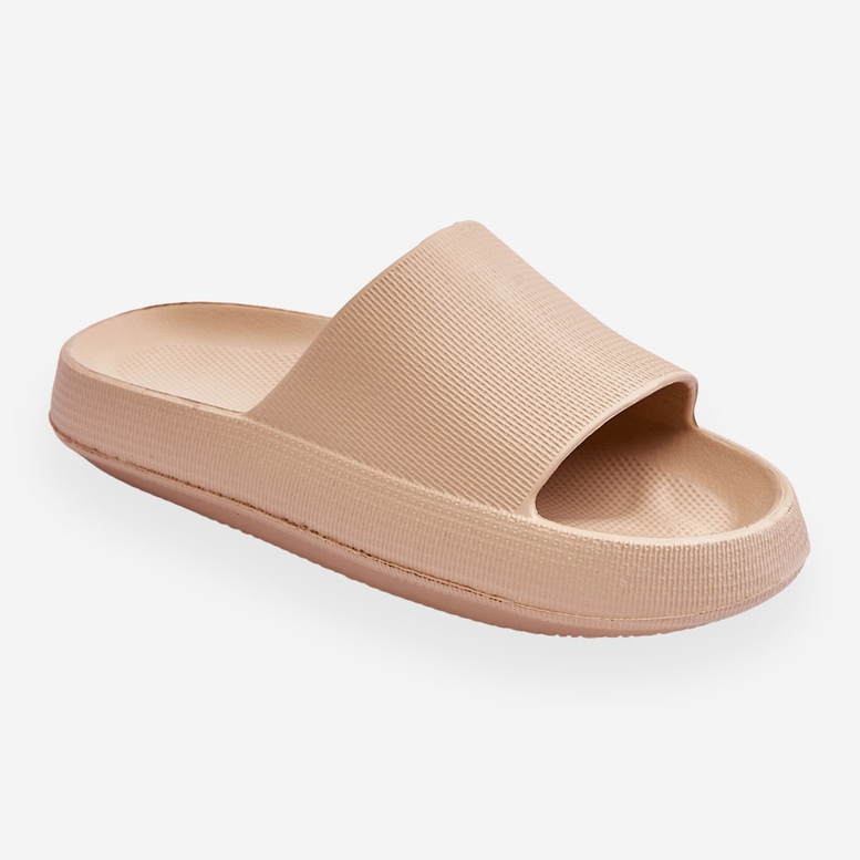 Fashionabla lätta sandaler på en beige rebellisk massiv sula 1
