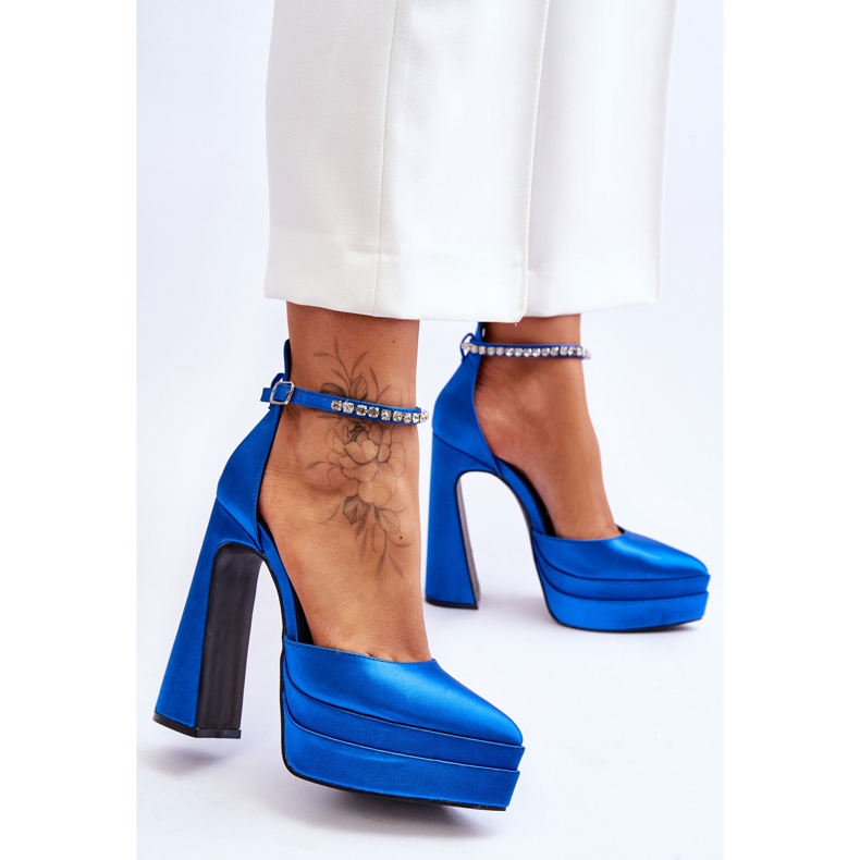 Fashionabla Pumps På En Klack Blå Santoro 2