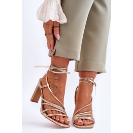 FJ1 Fashionabla bundna guld Tessoro sandaler med hög klack gyllene 1