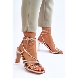 FJ1 Fashionabla bundna guld Tessoro sandaler med hög klack gyllene 2