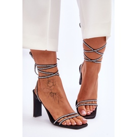 Eleganta bundna svarta Nessy-sandaler med strass 1