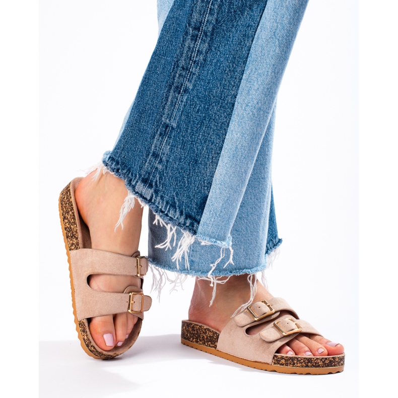 Goodin Bekväma tofflor med spännen beige 2