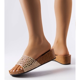 Elitha sandaler i guld gyllene 1