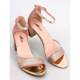 BM Altidore Gold sandaler med låg klack gyllene 1