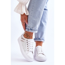 Klassiska sportskor med genombrutna mönster vitt och silver gladare 1