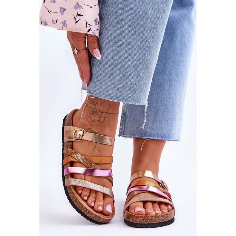 FB2 Platformtofflor för kvinnor med gyllene klöverränder 1