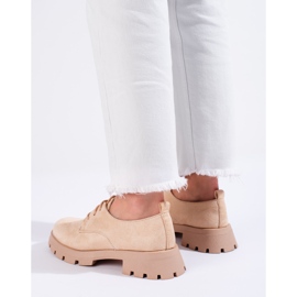 Svarta skor med tjock sula från Shelovet 1