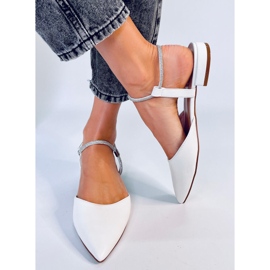 Ballerinor med öppen klack från Durie White vit 1