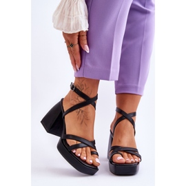 FS1 Fashionabla klackar och svarta plattformssandaler 1