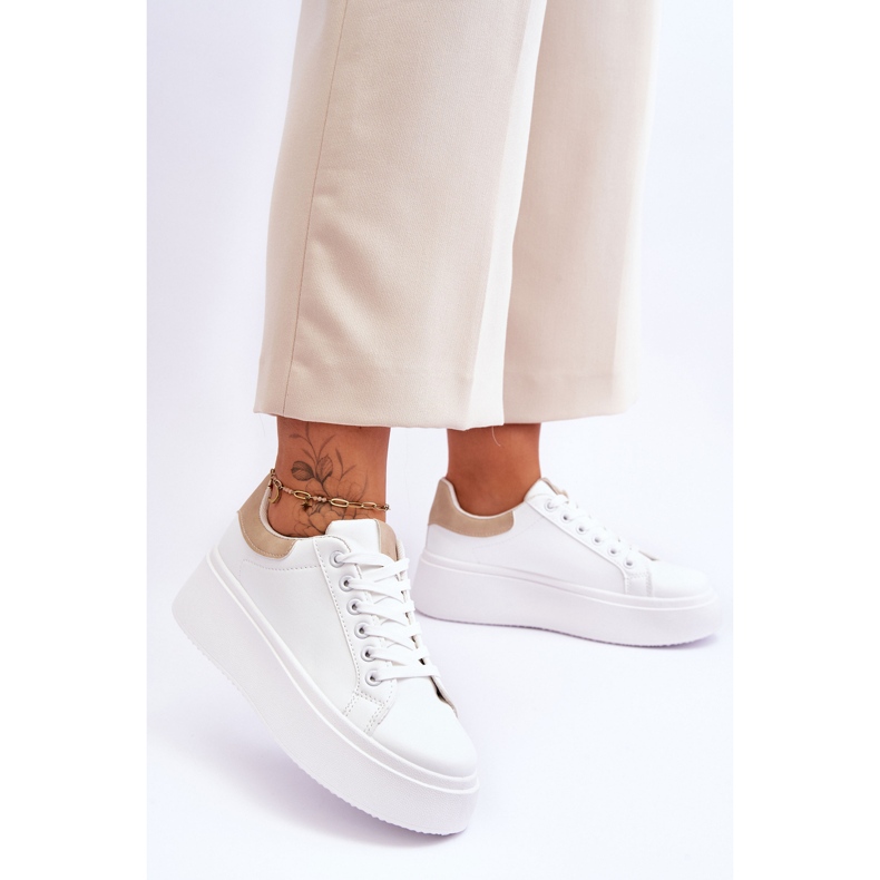 Sportskor På En Massiv Plattform Vita Och Beige Boneti 2