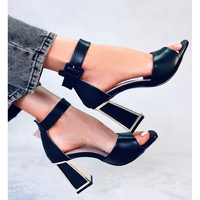 Tamara Svarta sandaler med geometriska klackar 1