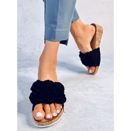 BM Kilsandaler med blommor från Peluso Black svart 2